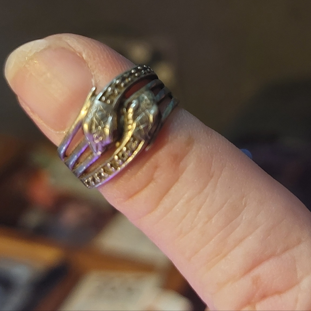 Women's ring